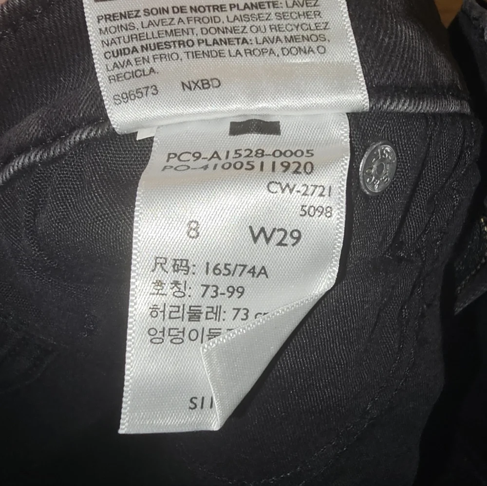Levi Denim Cut Off Shorts-Size 8-Black‎